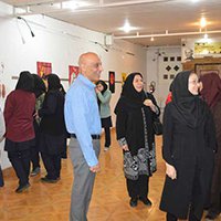 نمایشگاه پوستر «قدم نخست» در هنرستان هنرهای زیبای پسران
